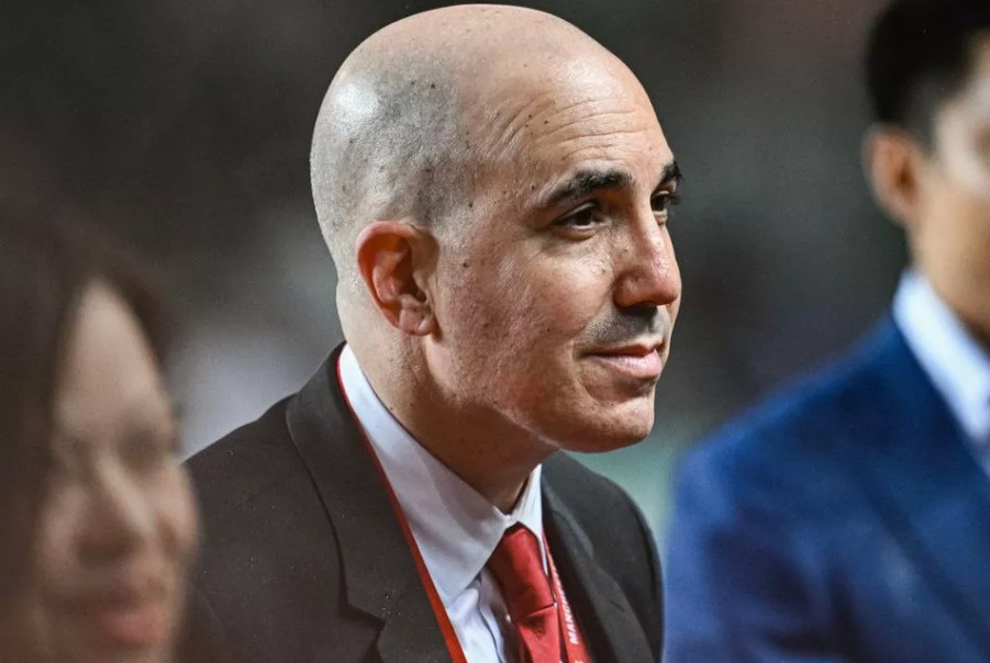 世界各地, 在卡灵顿完 世界各地, 在卡灵顿完