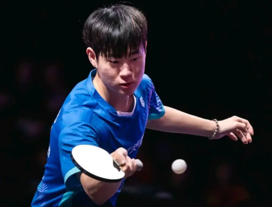 户上隼辅的, 牌得主